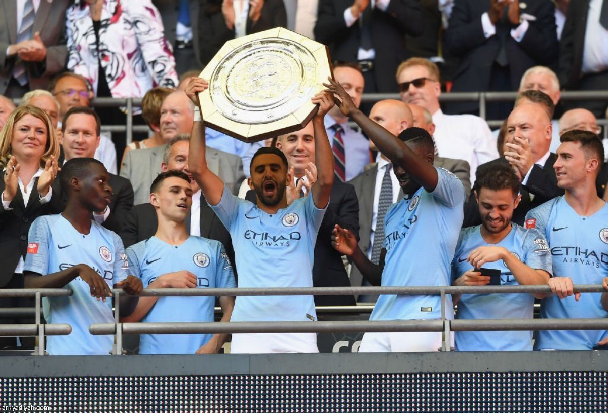 محرز يدخل التاريخ