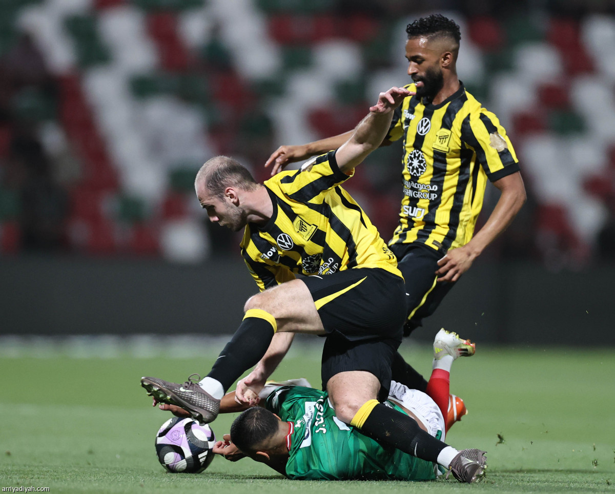 الاتحاد يقترب