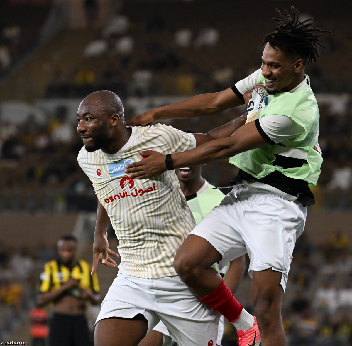 الاتحاد يخطف الفوز