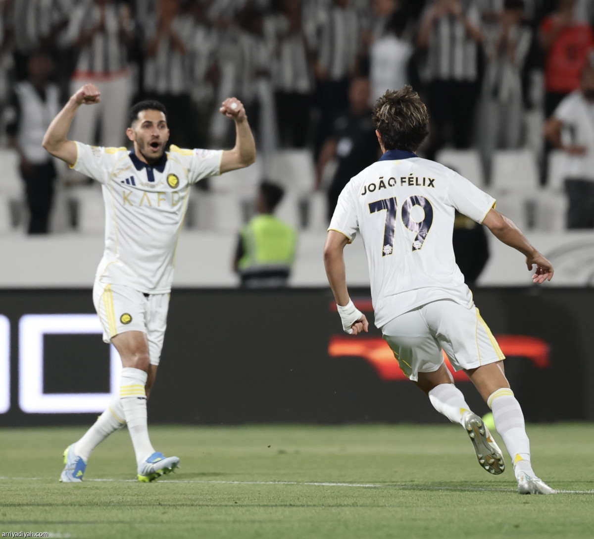 النصر يستفيق بالأربعة