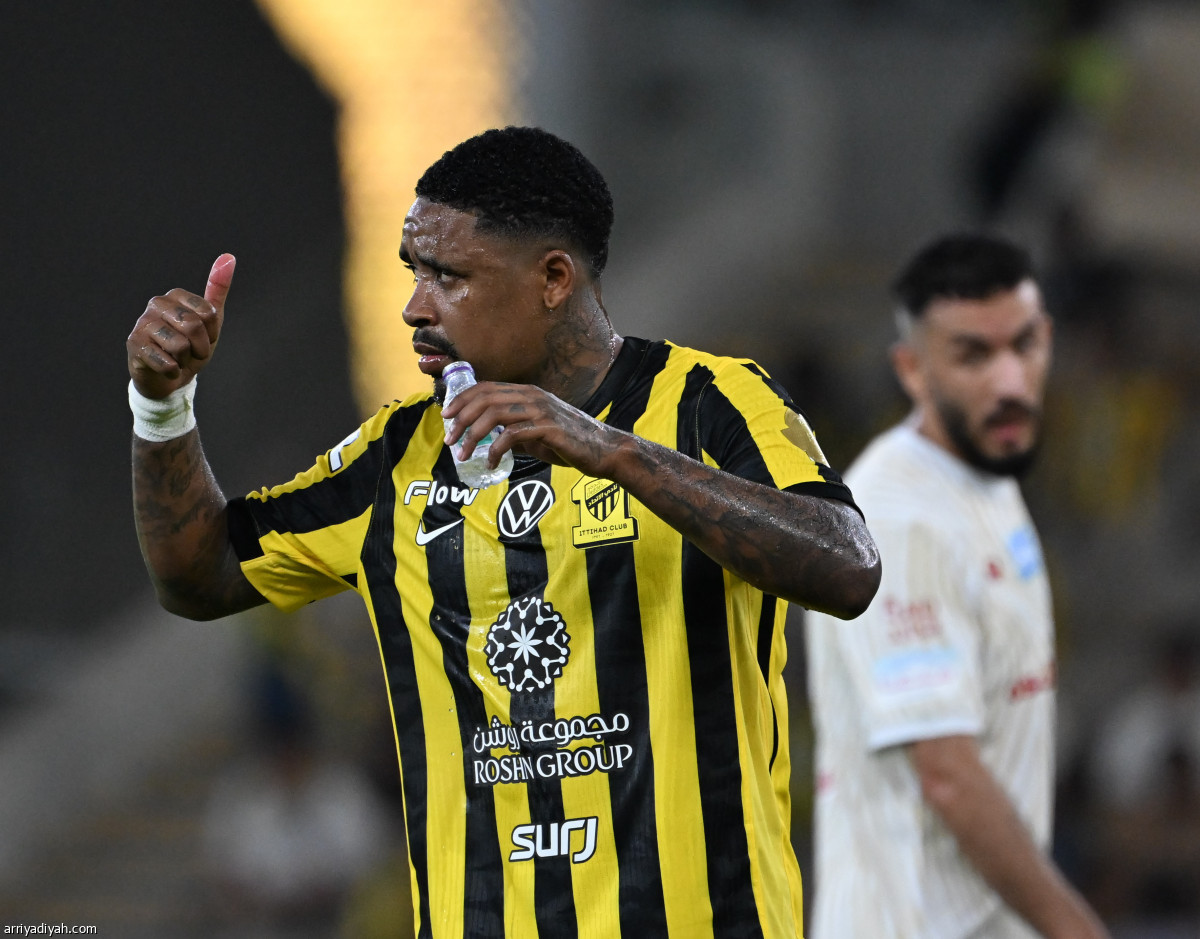 الاتحاد يخطف الفوز