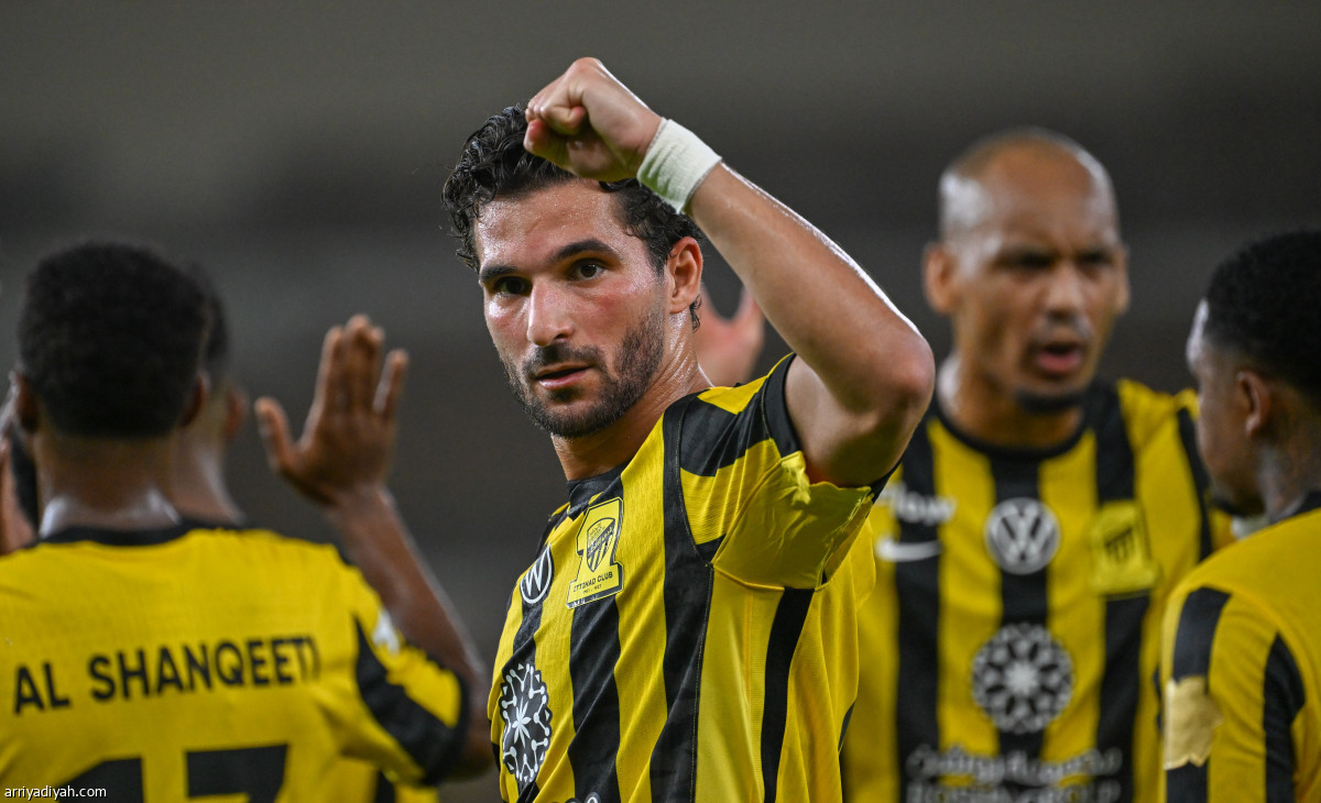الاتحاد يخطف الفوز
