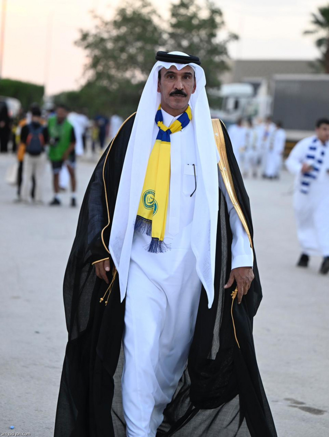 توافد أصفر