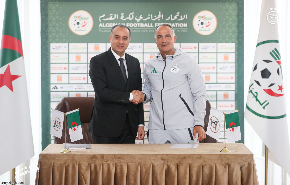 تمديد عقد
