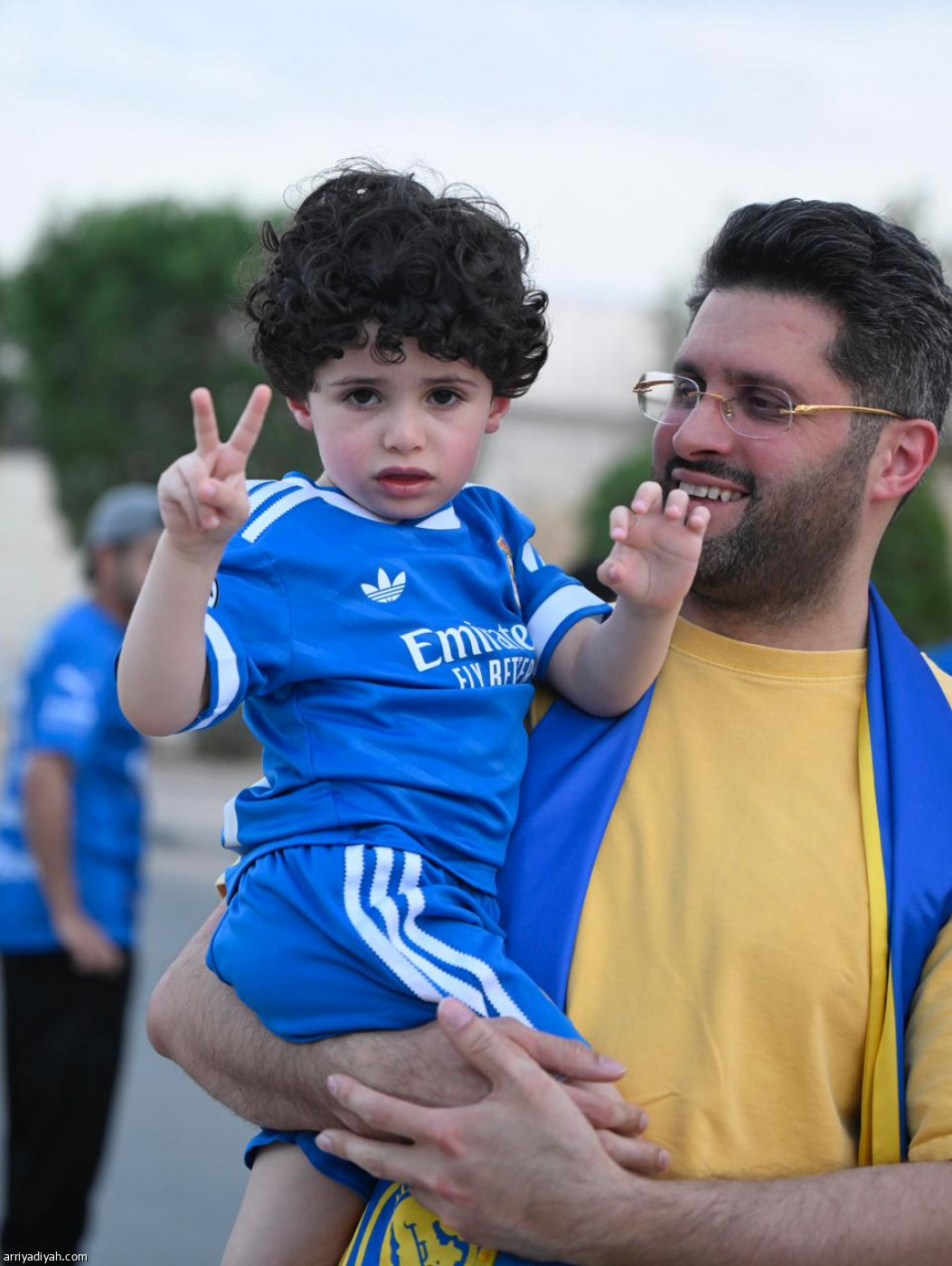 توافد أصفر