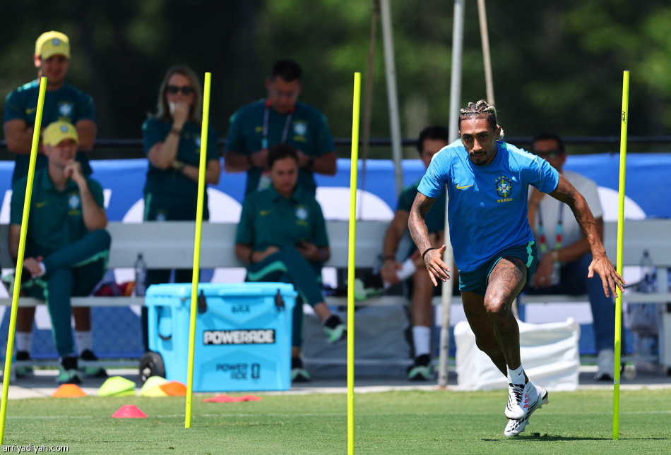 أنشيلوتي: نتحلى بالثقة.. ولا نحتاج خطة توقف هالاند