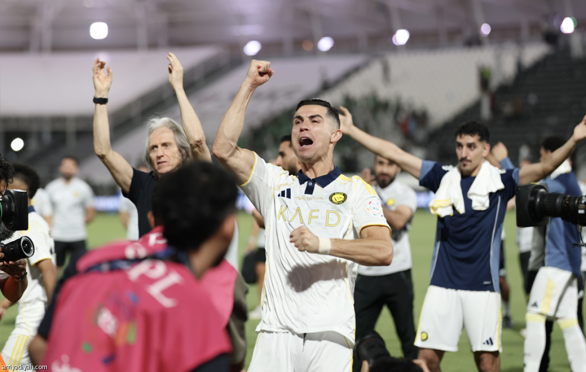 النصر يستفيق بالأربعة